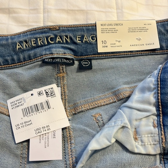 American Eagle outfitters women”s  jeans -Never worn /Tags on - Picture 5 of 7
